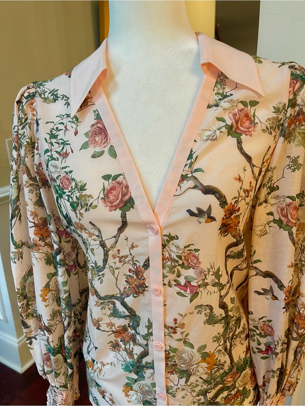 Alice +Olivia Charis Floral Pink Blouse in Sunset Grove English Rose Sz L NWT - Picture 16 of 16